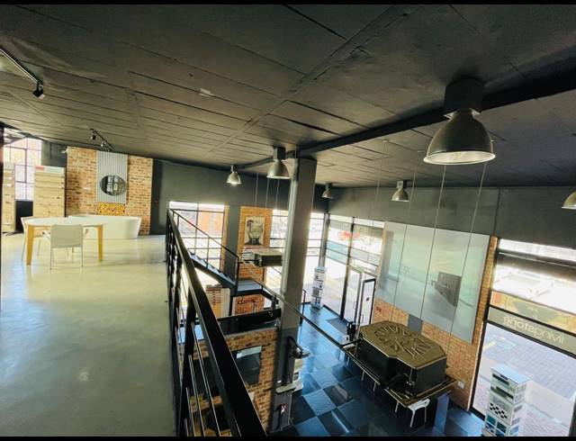 320M² RETAIL TO LET IN FOURWAYS